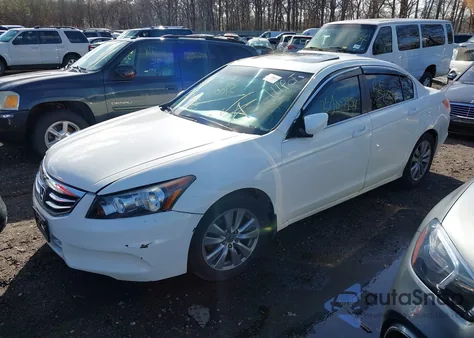 2011 Honda Accord 2.4 Ex-L from USA, damaged, VIN 1HGCP2F80BA155731